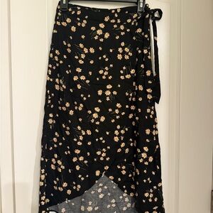 American Eagle Outfitters Black Floral Asymmetrical Skirt